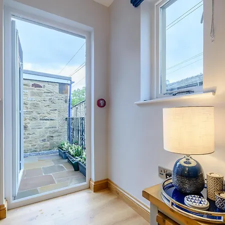 Lindale * Skipton