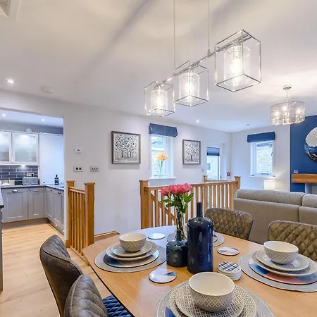 Lindale Holiday home *